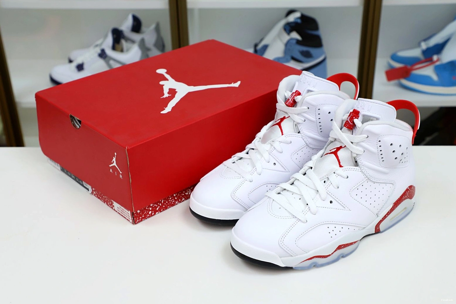 AIR RED OREO JORDAN 6 1203